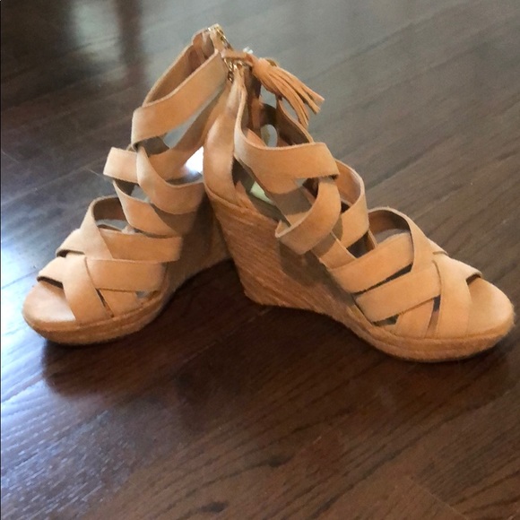 Dolce Vita Shoes - DOLCE VITA Beige Sandal Espadrille Wedges